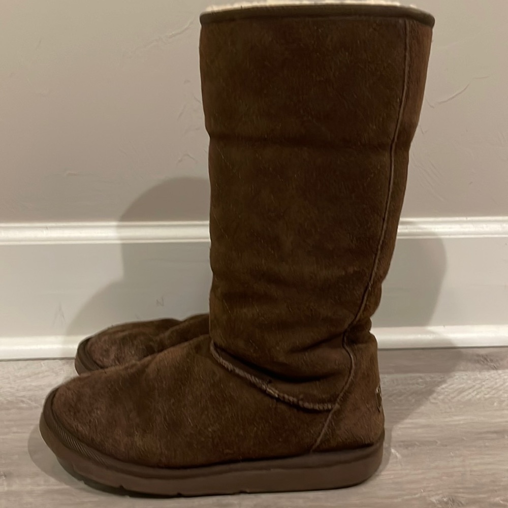 Ugg boots size 7, vintage, brown, suede